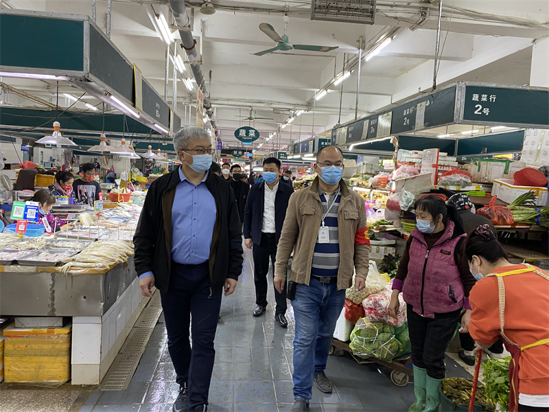 /QJ_662489206531.jpg 南宁交易场考察现场(拍摄:奚耀青 ).jpg