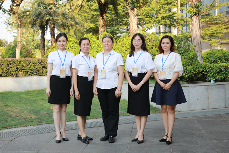 /QJ_366128709368.jpg 新一届女职工委员会委员.jpg