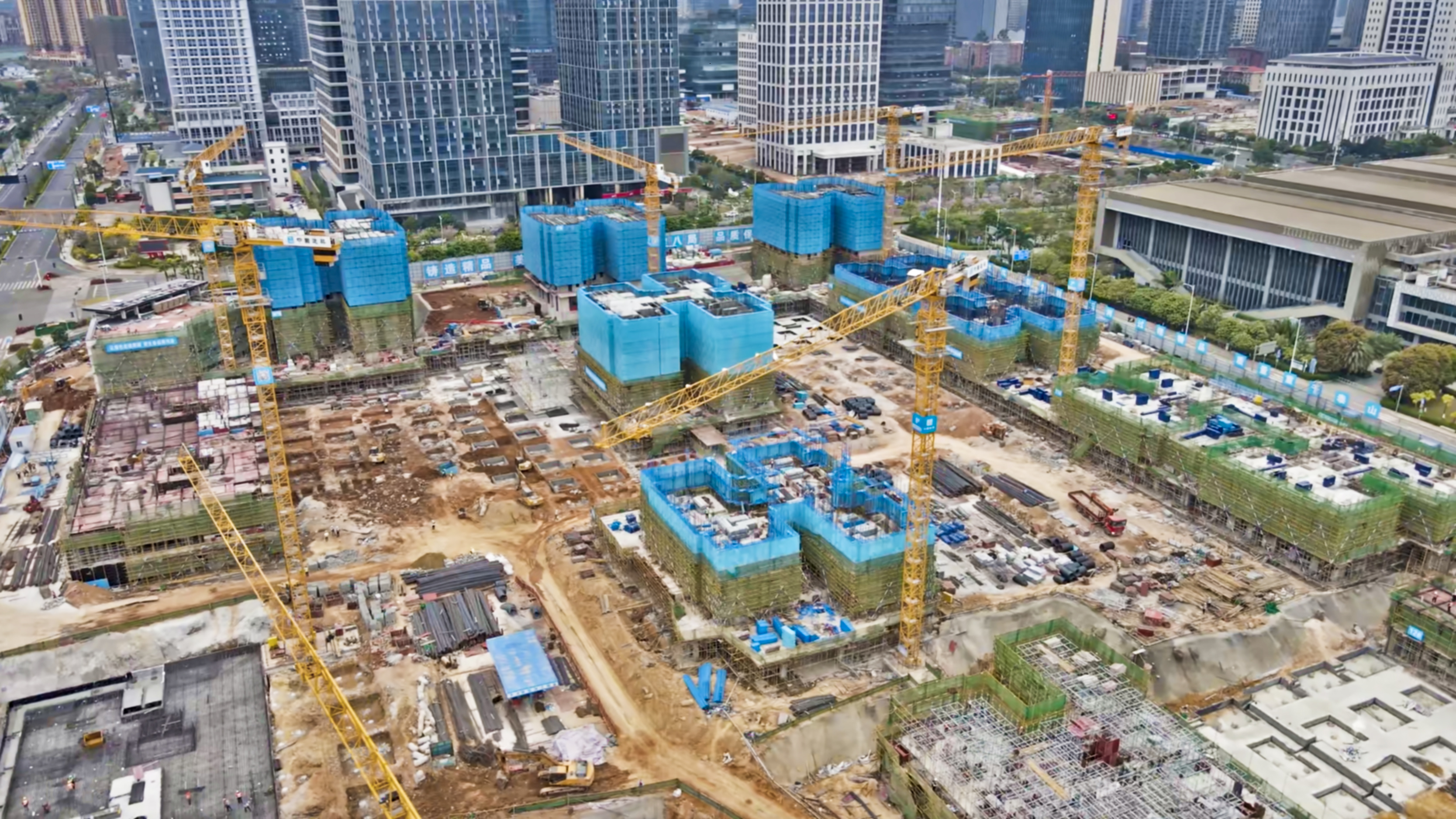 /QJ_735652397940.jpg 乐鱼(中国)·青运村项目建设如火如荼.jpg